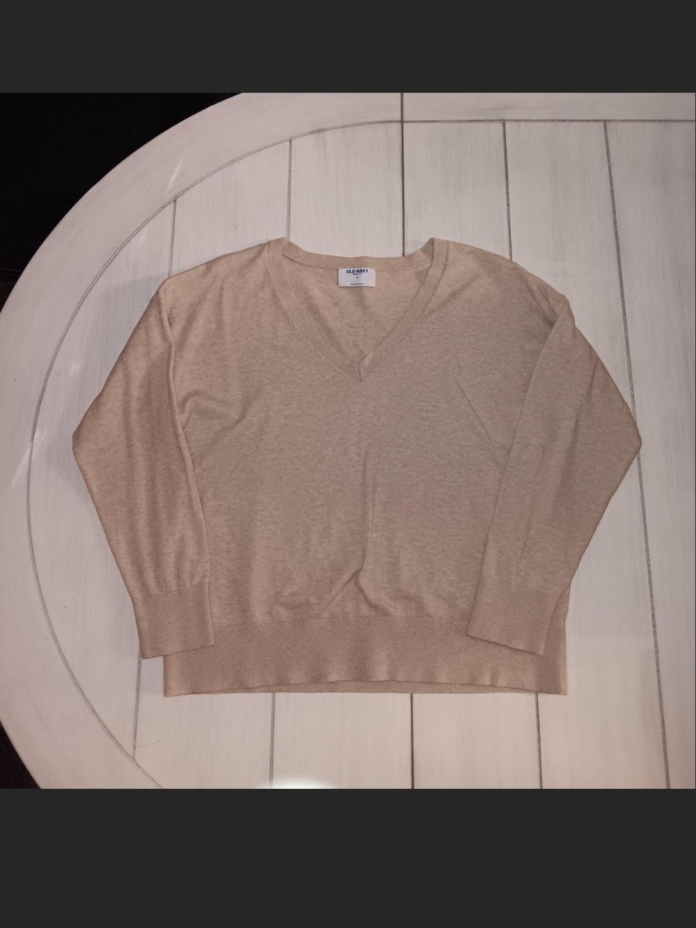Old Navy Women's V-Neck Sweater in Light Beige